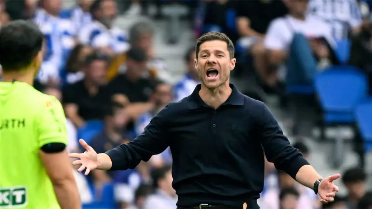 عاجل: الحكم الذي لم يخسر معه سوسيداد أبداً يقود المعركة ضد ريال مدريد في البرنابيو!