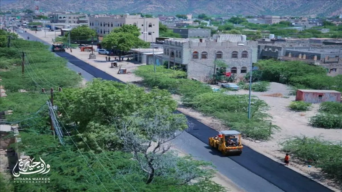 عاجل: لقاء مصيري في عدن يكشف أسباب سقوط أسماء المواطنين من البصمة... وعود عاجلة بالحلول!