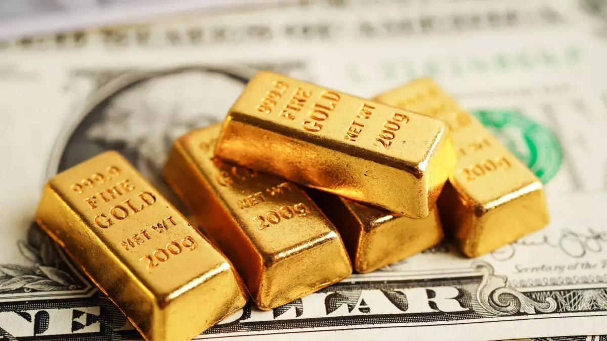 عاجل: أرقام صادمة لأسعار الذهب في السعودية.. عيار 21 يسجل 523 ريالاً والأونصة العالمية تتراجع تحت 5000 دولار!