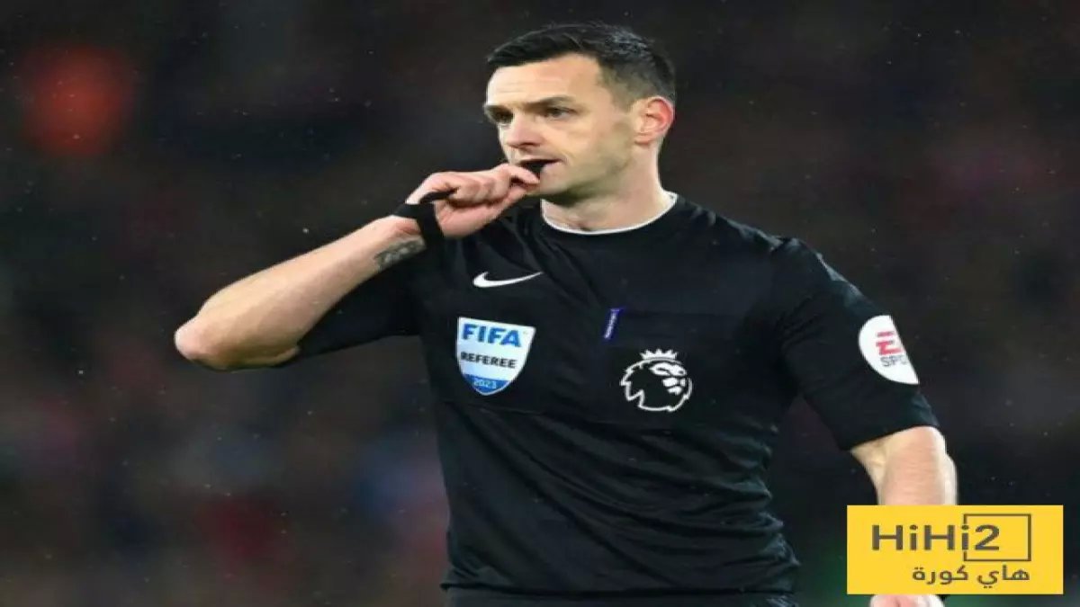 صادم: الحكم "المثير للجدل" يدير نيوكاسل ضد أستون فيلا... 6 ركلات جزاء و6 طرد في 19 مباراة فقط!