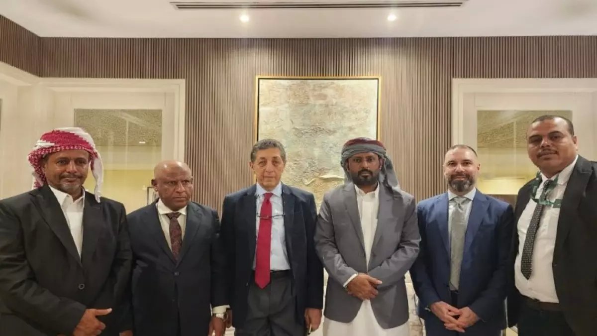 عاجل: لقاء سري في الرياض يوحد القبائل اليمنية والسعودية... قرارات مصيرية لمستقبل حضرموت!