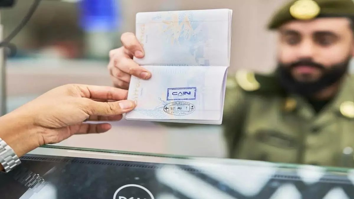 عاجل: السعودية تصدر قراراً صارماً - غرامة 50 ألف ريال وسجن 6 أشهر لكل من يخفي العمالة المخالفة!