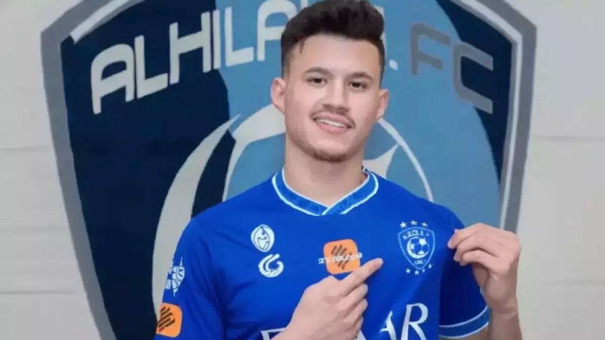 مدرب إيطاليا الأسطوري يصدم الجميع بطلب خاص.. سيموني إنزاغي يريد الحمدان في خططه الأوروبية