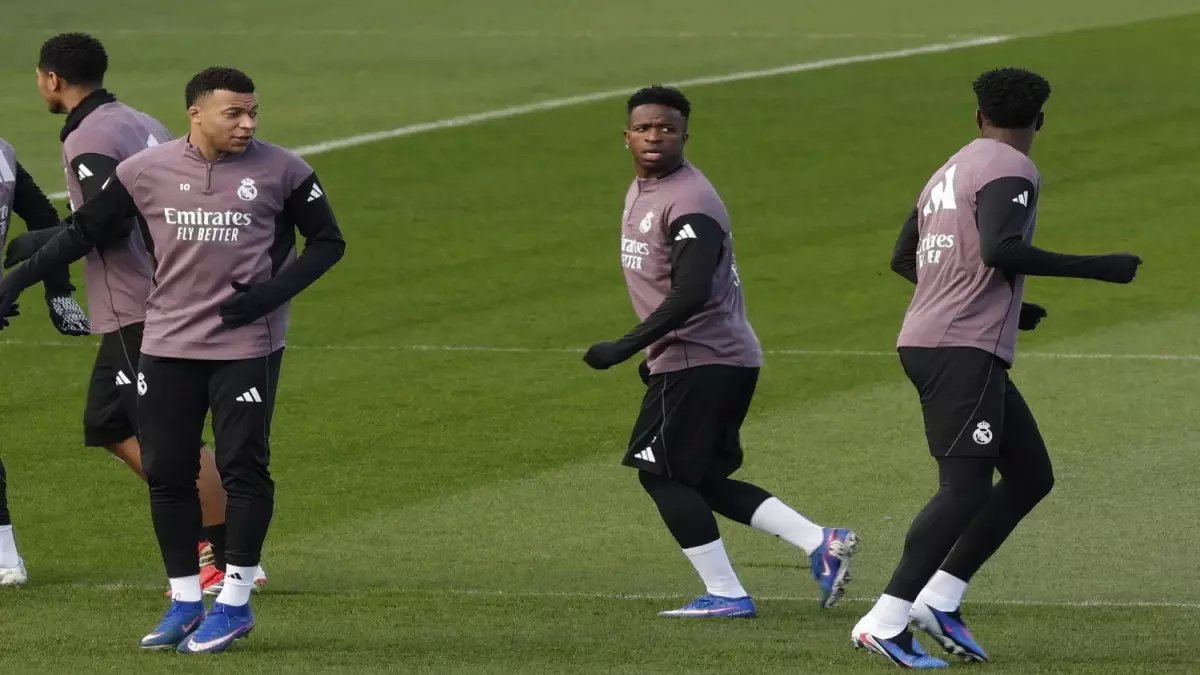 عاجل: أربيلوا يكشف الحقيقة الصادمة عن مبابي قبل مواجهة بنفيكا - هل سيشارك أم يغيب في دوري الأبطال؟