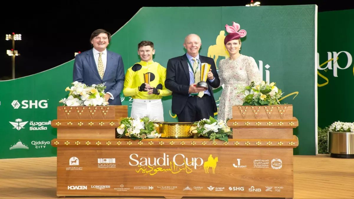 عاجل: «فور إيفر يونغ» يحطم الأرقام القياسية ويخطف 20 مليون دولار للمرة الثانية - إنجاز تاريخي يهز عالم الفروسية!