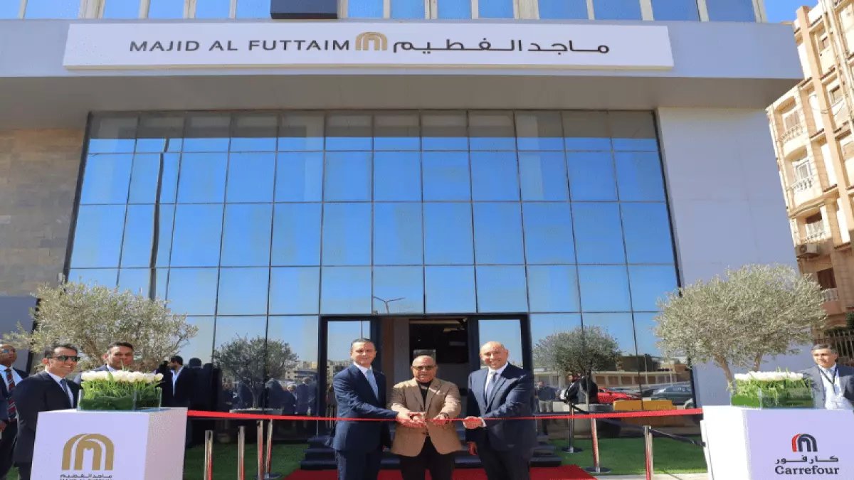 عاجل: ماجد الفطيم تعلن وظائف في عُمان براتب مغري للثانوية فما فوق - التقديم متاح الآن!