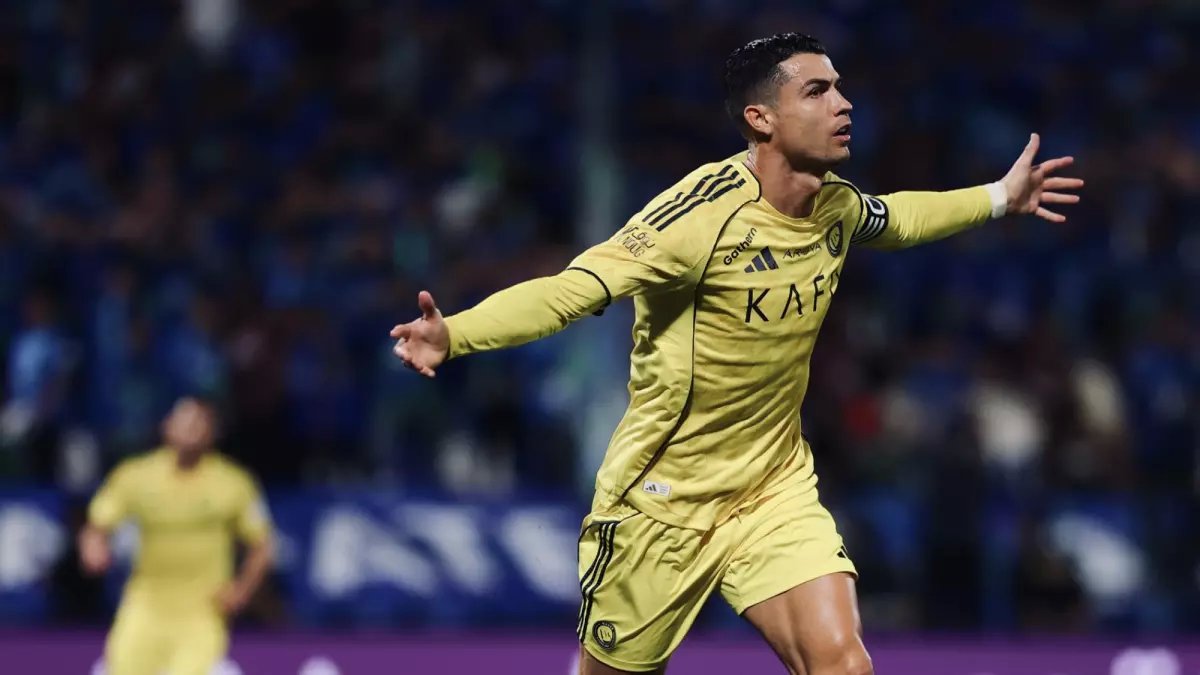 عاجل: رئيس الخلود يفجر مفاجأة بشأن حارسه كوزاني بعد الفضيحة... ودعوة غير متوقعة لحامل الكرات!