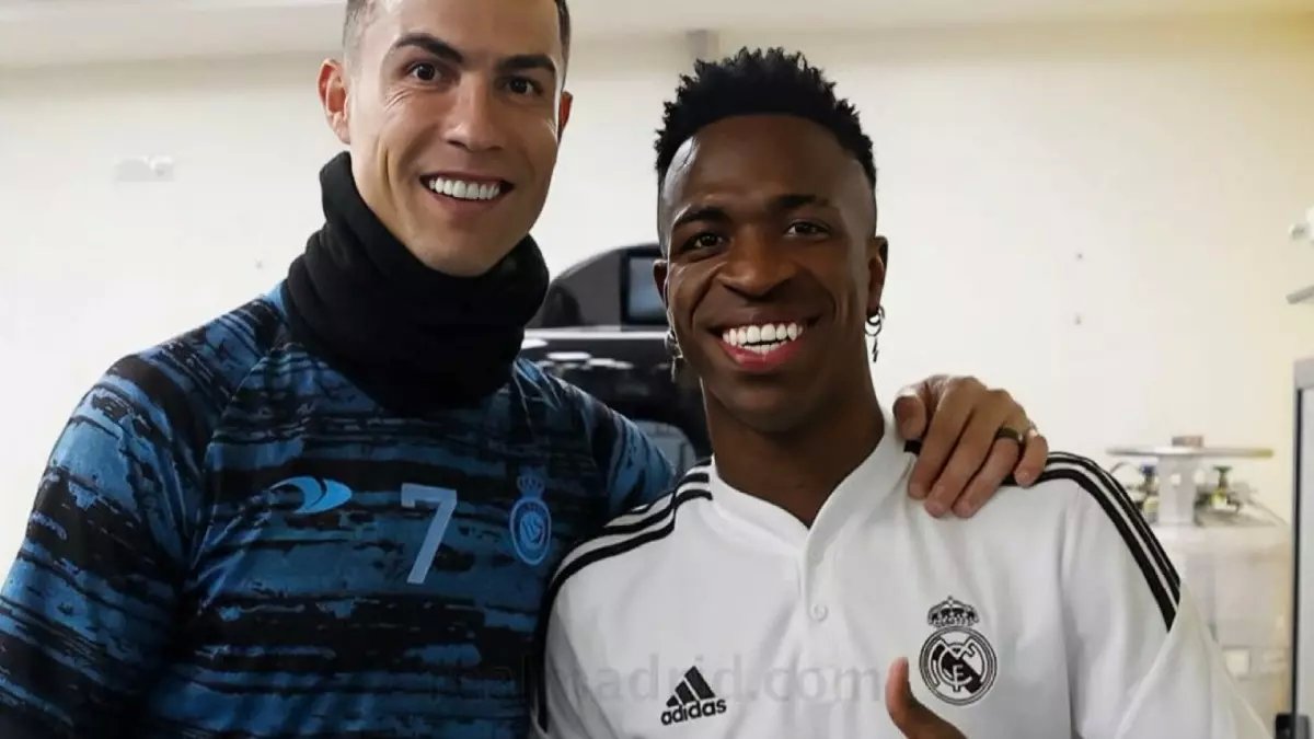 حصري: فينيسيوس يكشف الحقيقة الصادمة عن رونالدو وبنزيما... وطلبه الذي لم يتحقق أبداً!