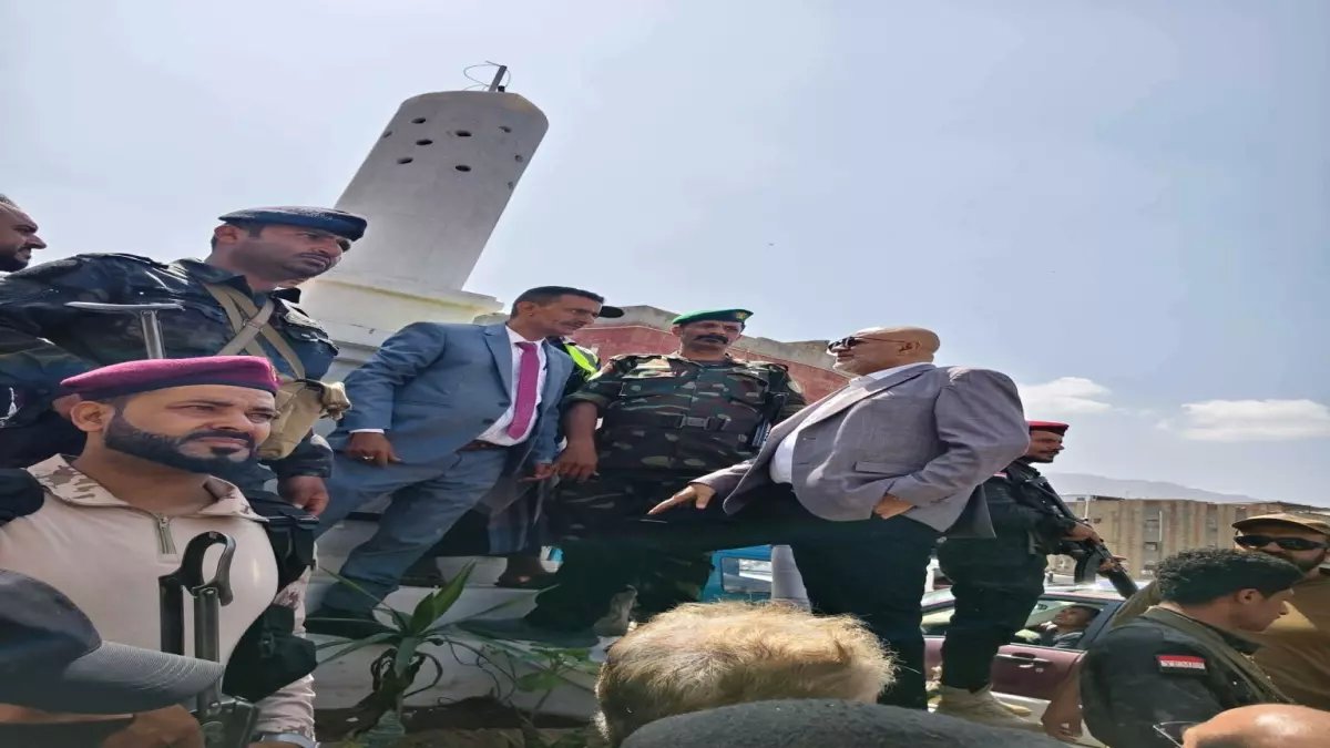 خبير اقتصادي يفجر مفاجأة صادمة: الحرب على اليمن دمرت رؤية 2030 وأفقرت المواطن السعودي!