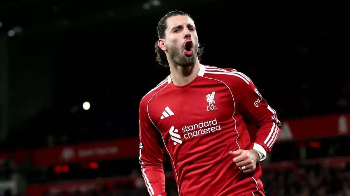 صادم: نجم ليفربول سوبوسلاي يعترف رسمياً - "مودريتش وفالفيردي أفضل مني ومن الجميع!"