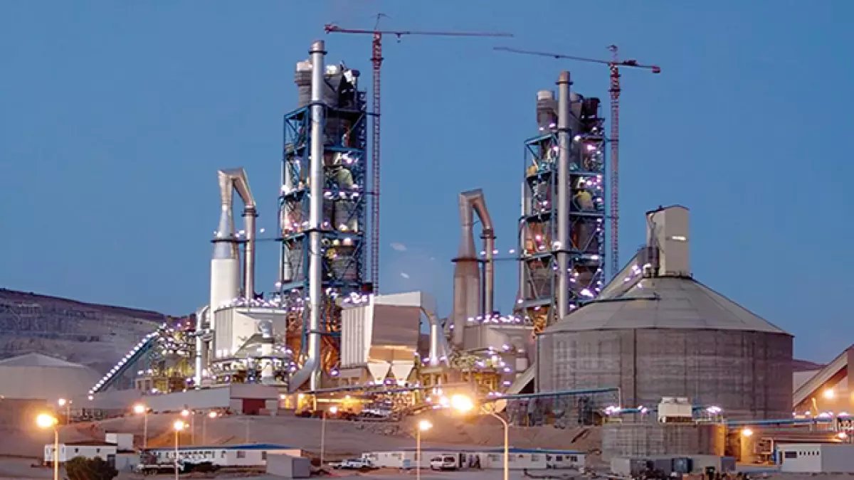 عاجل: أسمنت العربية تحقق انفجاراً في المبيعات بـ 23.8% وتوزع 100 مليون ريال أرباحاً!