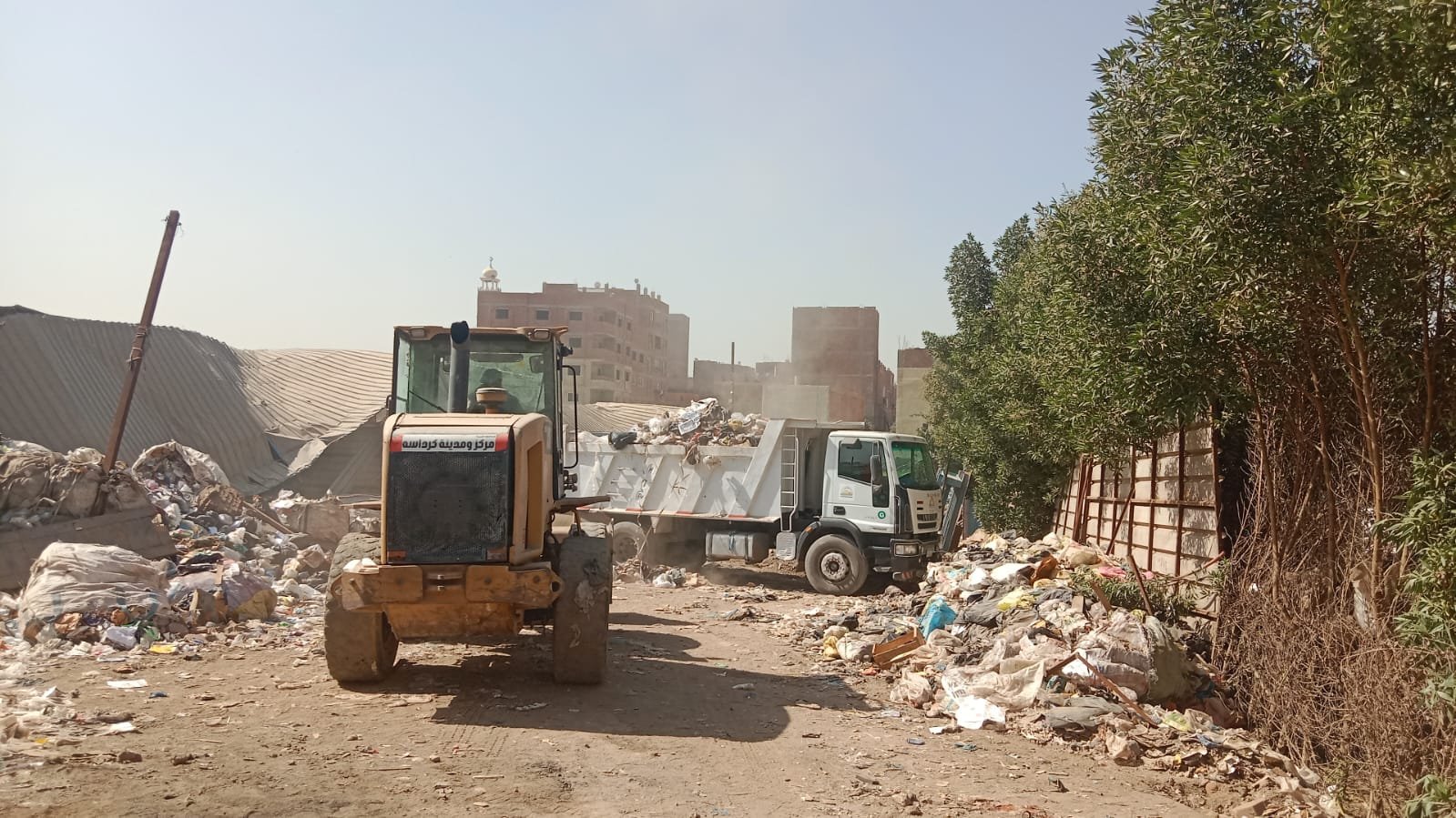 جانب من حملة الازالة جانب من حملة الازالة