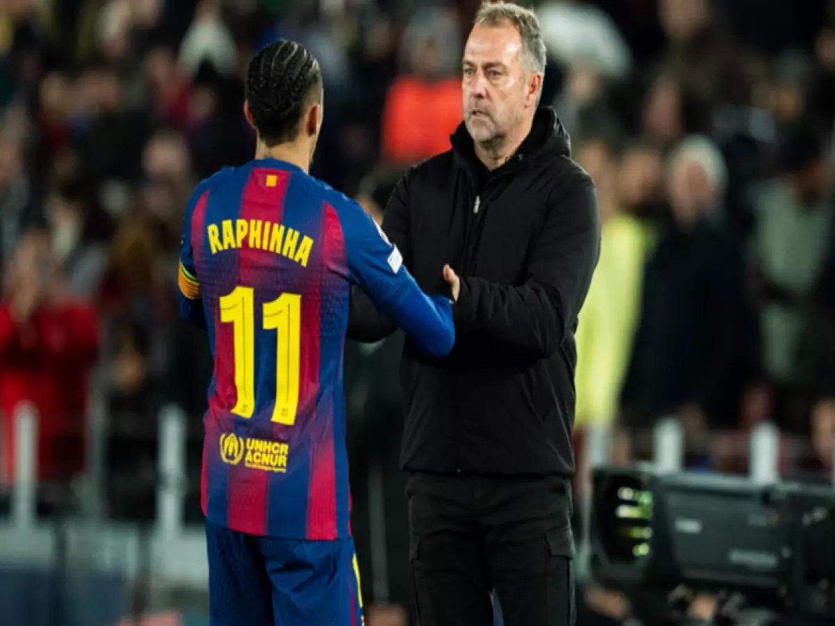  فليك يفجر مفاجأة مدوية بعودة رافينيا… قائمة برشلونة الناري لحسم صراع القمة مع جيرونا!