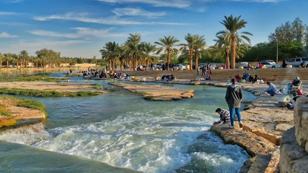 عاجل: السعودية تحول الصحراء لنهر بطول 100 كم بمياه "مُعاد تدويرها".. هل تُروي العطش أم تحمل كوارث؟