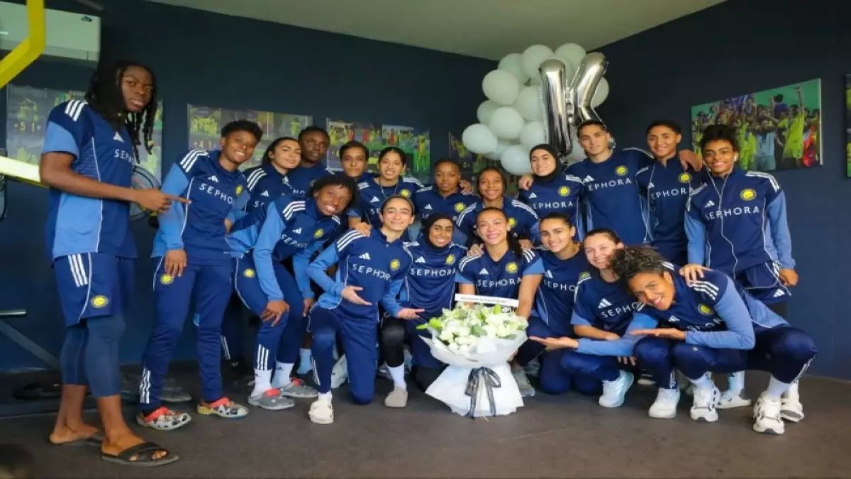 شاهد: لاعبة النصر البرازيلية كاثلين تُعلن إسلامها قبل رمضان... والنادي يحتفل بطريقة مؤثرة!