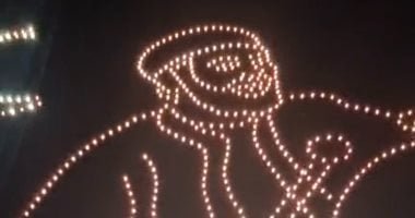 احتفالا باسطلاع هلال رمضان.. أسماء الله الحسنى فى سماء الحسين