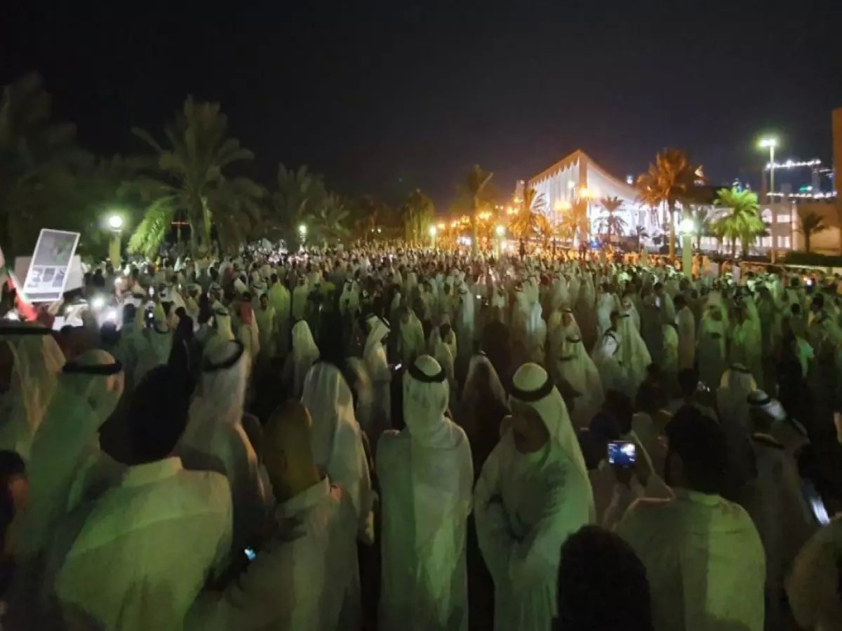  المتقاعدون العسكريون يدخلون رمضان بـ4 شهور رواتب متأخرة... هل من منقذ قبل فوات الأوان؟!