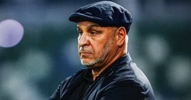 رسميًا.. الشباب يعين نور الدين بن زكري مديرًا فنيًا حتى نهاية الموسم