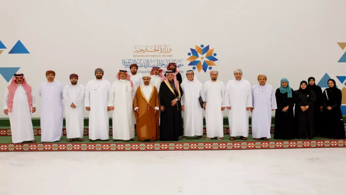 حصري: الكشف عن الخطة السرية للشراكة العُمانية-السعودية... هكذا ستُغيّر رؤيتا 2030 و2040 وجه الخليج!