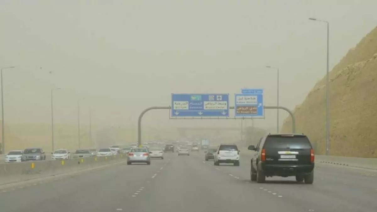 عاجل: عاصفة غبار تضرب 10 مناطق سعودية اليوم... والأرصاد تحذر من انعدام الرؤية!