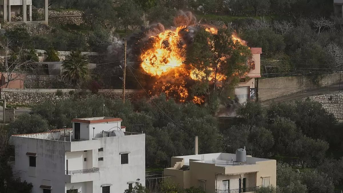 عاجل: إسرائيل تستعد لحرب إيران... وحزب الله يهدد بالرد الصاعق!