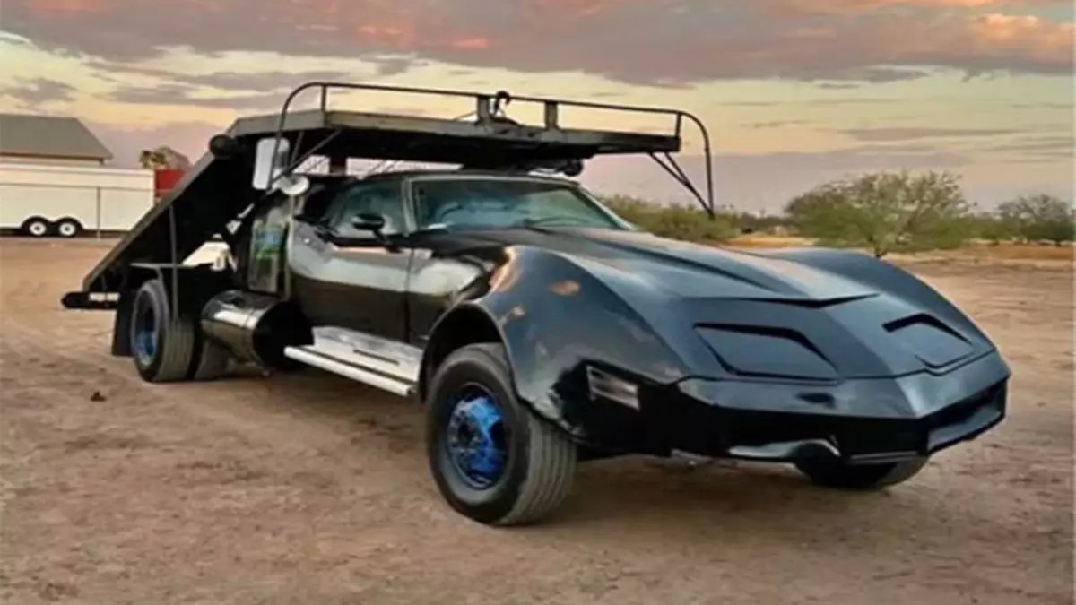 شاهد: كورفيت تتحول لشاحنة عملاقة بـ7000 دولار فقط... هل تصدق عينيك؟