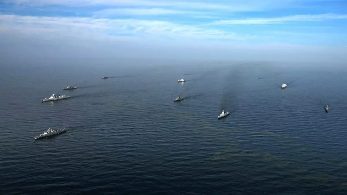 عاجل: إيران وروسيا تشعلان مضيق هرمز بمناورات عسكرية صادمة... هل تندلع حرب بحرية؟