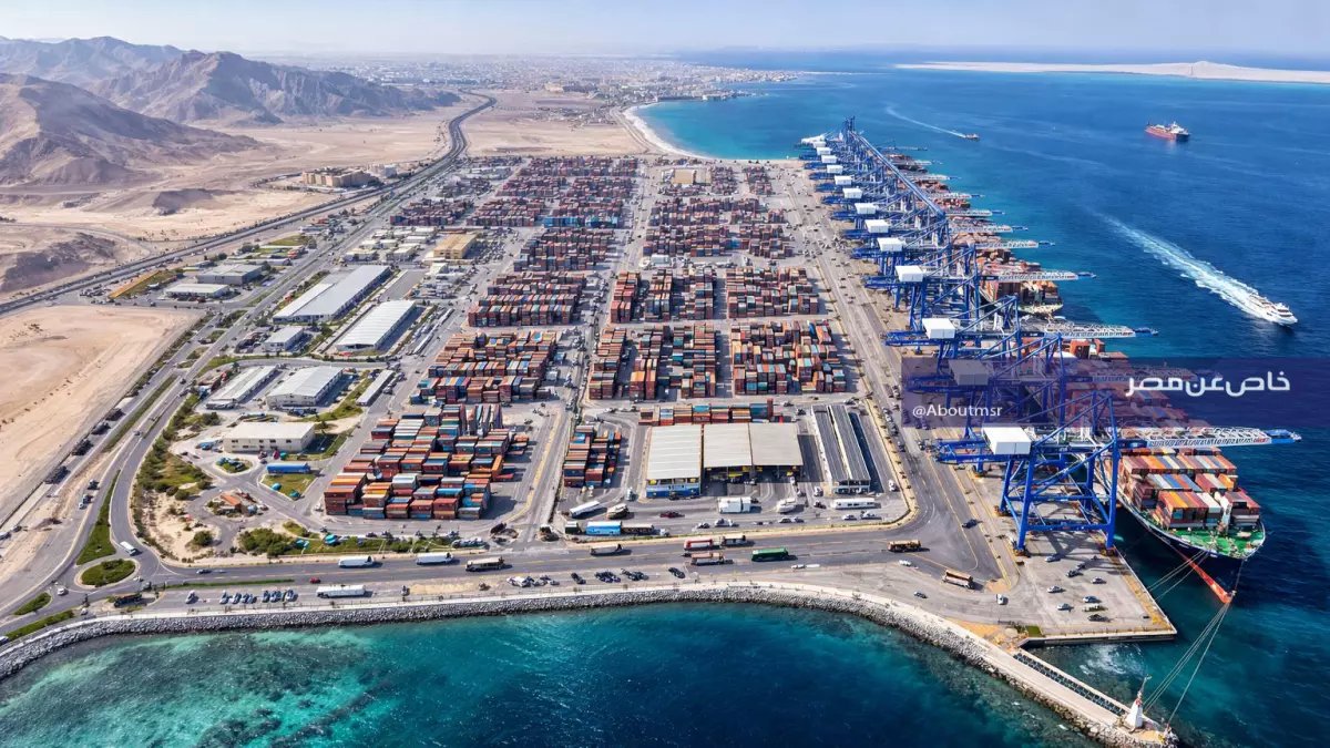 عاجل: موانئ دبي تبيع 37.5% من محطة جدة لـ"ميرسك" العالمية... هل هذه بداية انسحاب إماراتي من السعودية؟