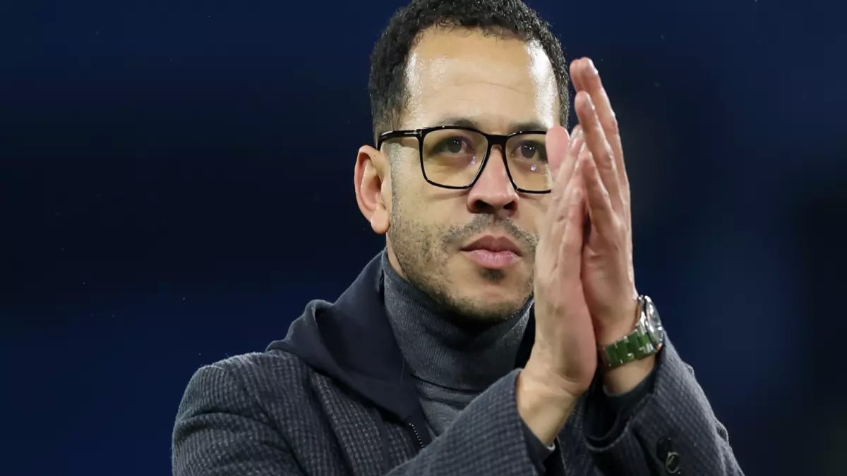 عاجل: تشيلسي يُفاجئ الجميع بمفاوضات لشراء موريلو نوتينغهام بـ 57.5 مليون يورو... هل هذا المدافع سينهي أزمة الدفاع؟