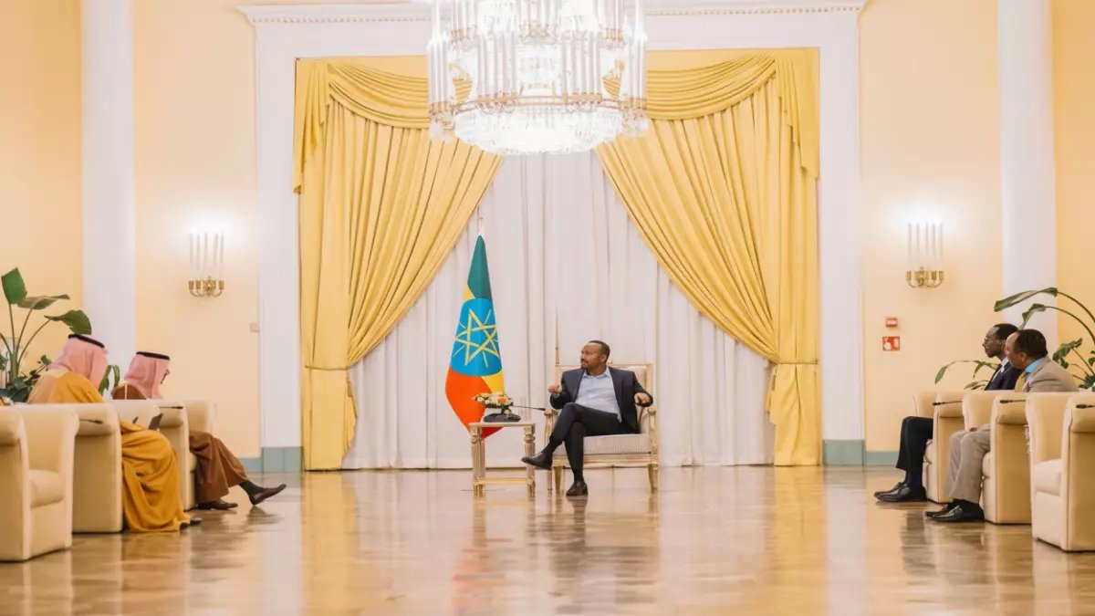 عاجل: الكشف عن التفاصيل السرية للقاء آبي أحمد ووزير خارجية السعودية... قرارات مصيرية وسط توتر القرن الإفريقي!