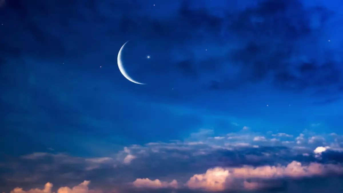 عاجل: الإفتاء الأردنية تحسم الجدل… ماذا يفعل المسافر بين دول تختلف في رؤية الهلال؟