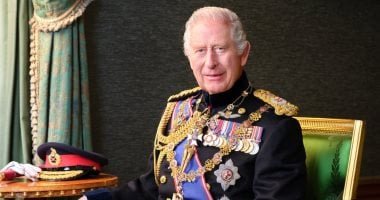 الملك تشارلز يعلق على اعتقال شقيقه الأمير أندرو.. ماذا قال؟