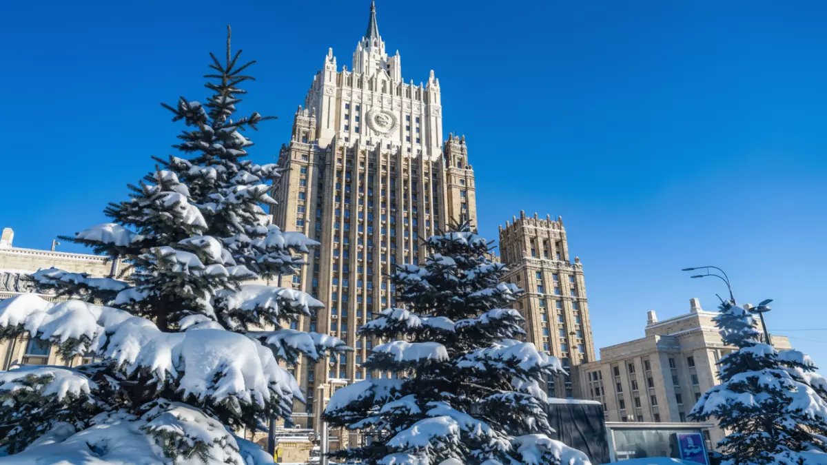 حصري: السعودية تكشف دورها السري في الوساطة بين أمريكا وروسيا - الذكرى المئوية تشهد مفاجأة دبلوماسية!