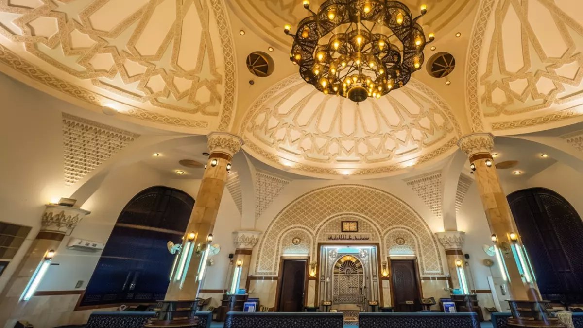 عاجل: السعودية تحظر تصوير الأئمة والمصلين في رمضان... والسبب صادم!