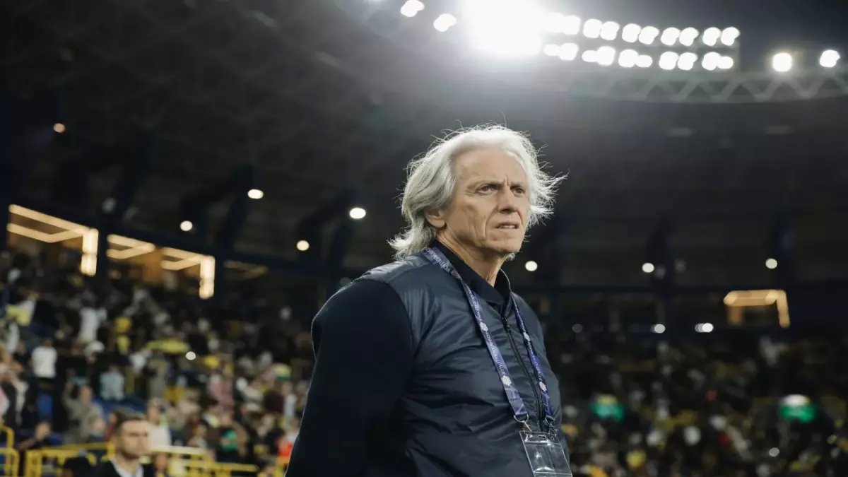 مذهل: خيسوس يحطم كل الأرقام بـ 7 انتصارات و7 كلين شيت متتالية... هل يعيد كتابة تاريخ الكرة السعودية؟