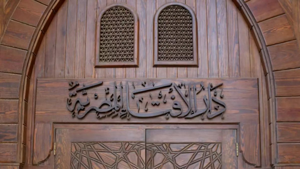 عاجل: دار الإفتاء تحسم الجدل.. هل يصوم المسافر لعمرة رمضان أم يفطر؟