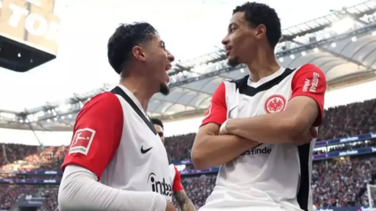 عاجل: ليفربول يخطط لخطف نجم 65 مليون يورو... هل يجتمع مع صديقه إيكيتيكي؟