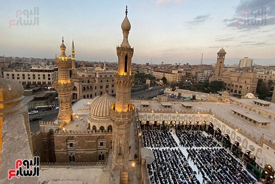 آلاف الصائمين فى حفل الإفطار