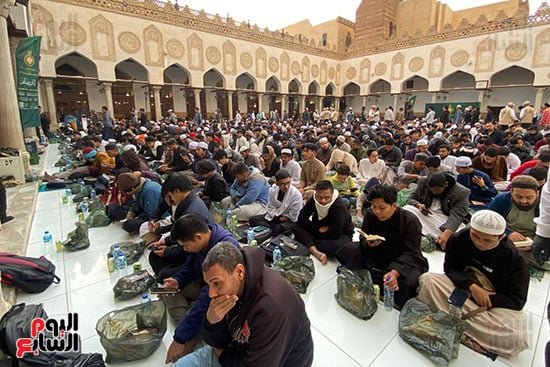 الإفطار فى الجامع الأزهر