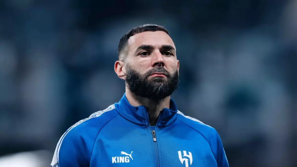 عاجل: كلاسيكو بـ364 مليون يورو يشعل الليلة - بنزيما يواجه فريقه السابق في معركة الصدارة!