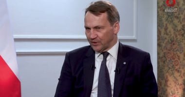 وزير خارجية بولندا يطالب الرعايا في إيران بمغادرتها