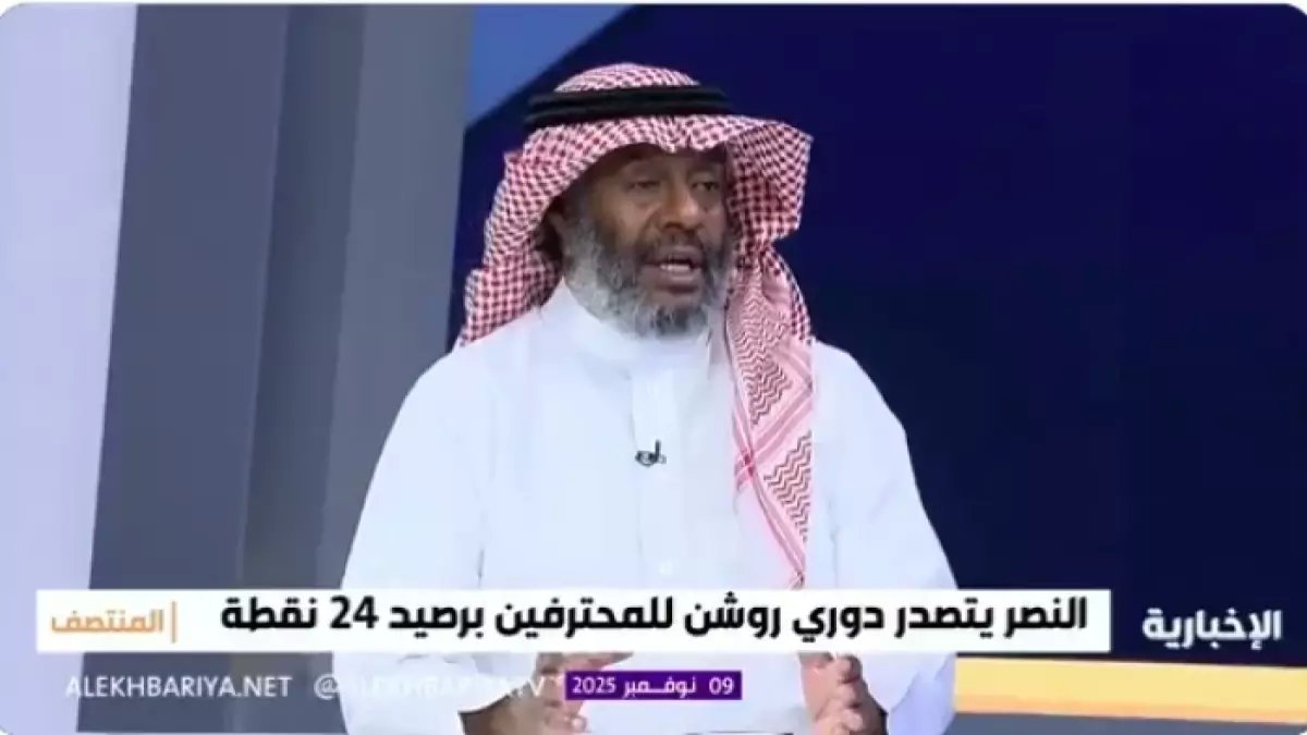 شاهد: "خذوا جوازه الأمريكي ولا تتركوه يرجع"... كلمة الملك خالد للطبيب البدوي التي غيّرت تاريخ الطب السعودي!
