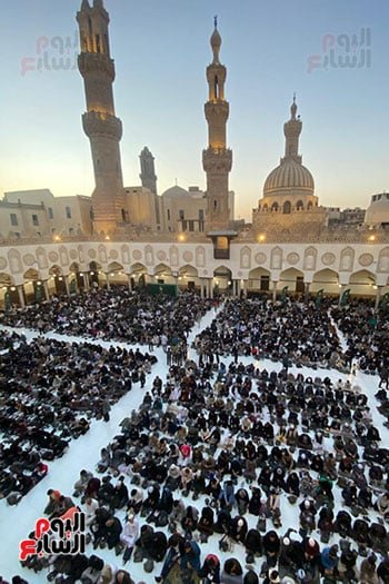 المصليين بالأزهر