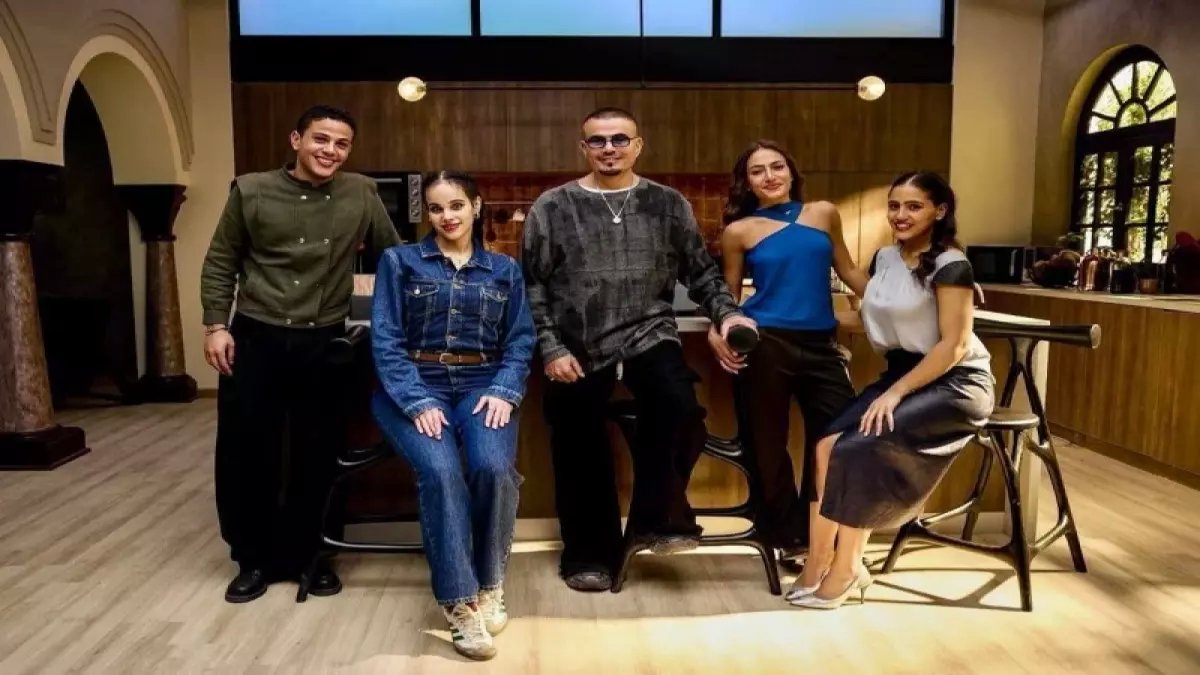 حصري: عمرو دياب يكشف أسرار عائلته لأول مرة... شاهد كيف ظهر أبناؤه الأربعة معه!