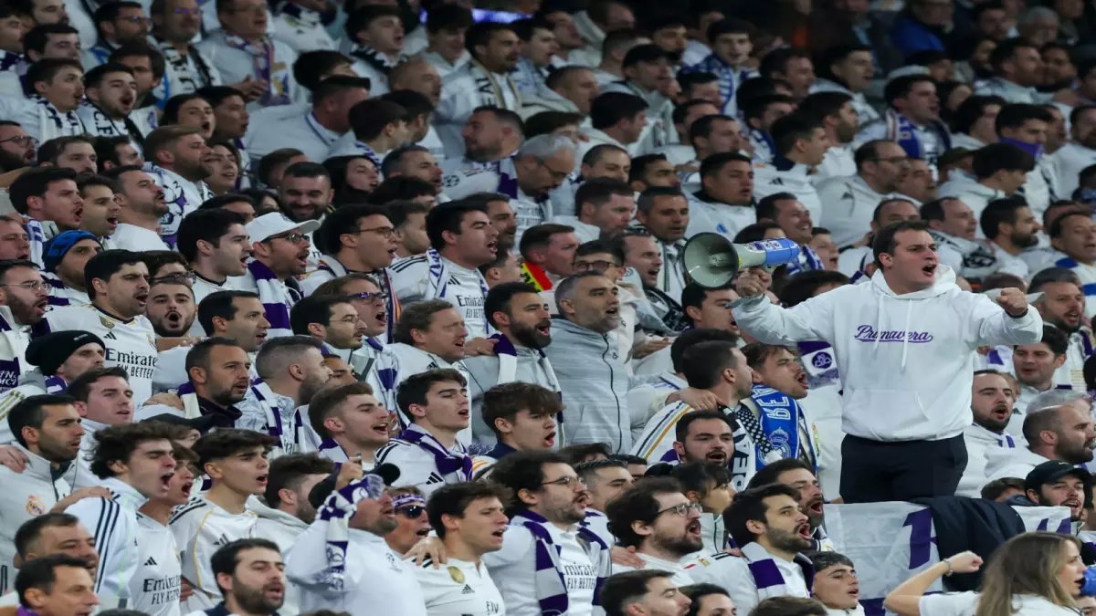 عاجل: سيبايوس يمرر الكرة للخصم ويدمر صدارة ريال مدريد… الجمهور الإسباني يطالبه بالرحيل فوراً!