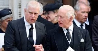 الملك تشارلز لن يعترض على قرار منع أندرو من اعتلاء العرش.. ما القصة؟