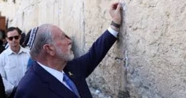 كاتب بهآارتس ينتقد مايك هاكابى: يتحدث بجرأة لا يقدر عليها المتطرفون الإسرائيليون