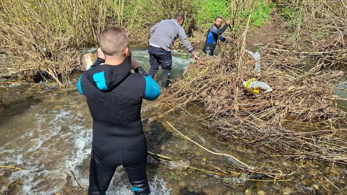 عاجل: اليوم الثالث من البحث عن طفل مفقود في النهر بحمص... والدته عُثر عليها متوفاة!