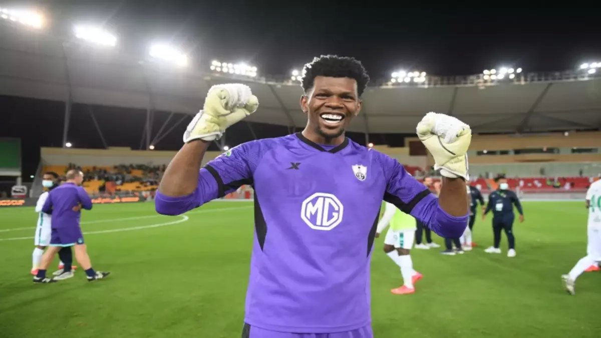 عاجل: كارثة تضرب الهلال! بونو يسقط صريعاً والأشعة تحدد مصيره… إنزاغي يفاجئ الجميع بالبديل المجنون!