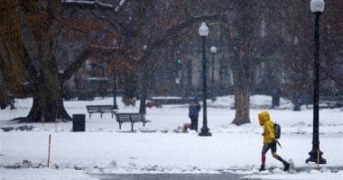 إغلاق المواصلات والمدارس.. شلل فى نيويورك بسبب عاصفة ثلجية تاريخية